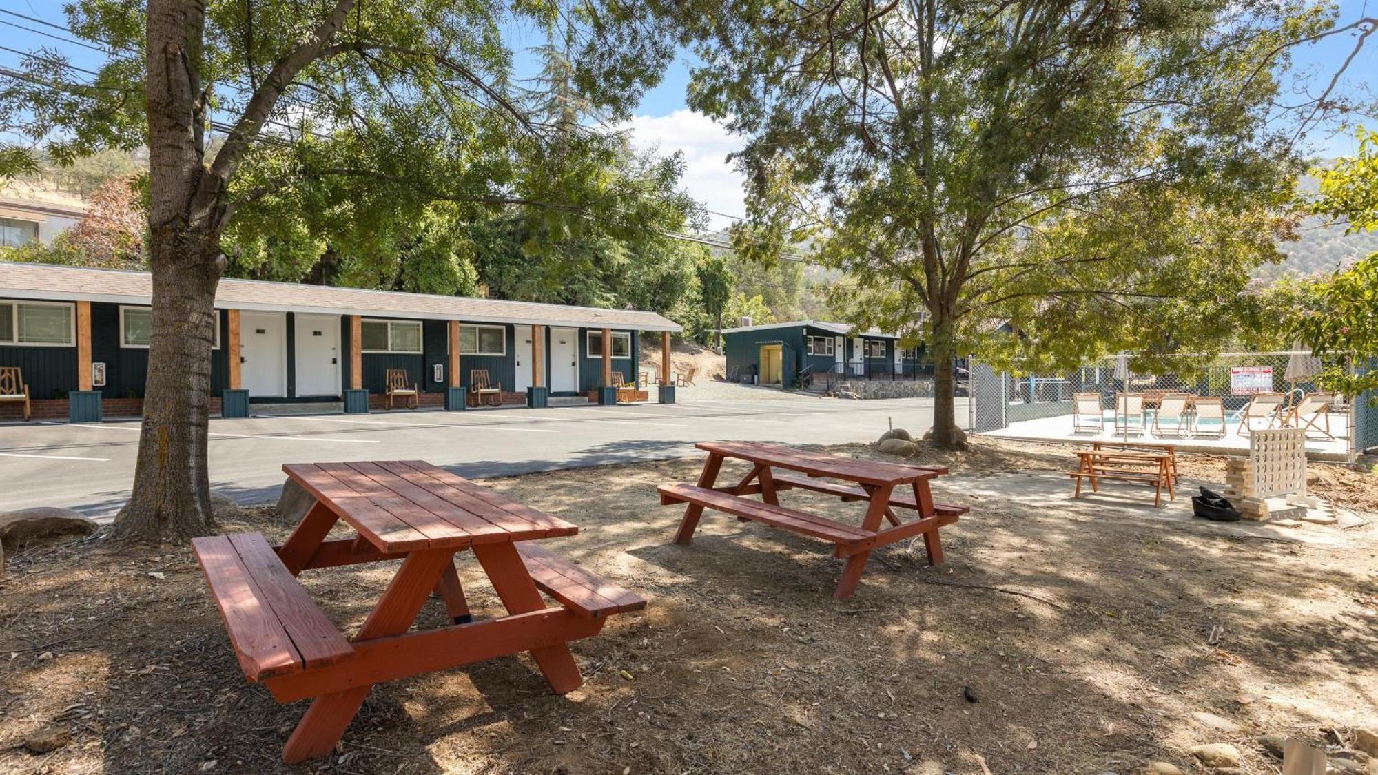 The Tokopah Sequoia Motel Rm 1 ثري ريفرز المظهر الخارجي الصورة